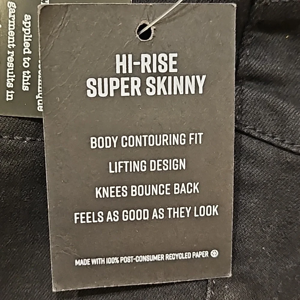 Hot Topic Jeans - Picture 11 of 12